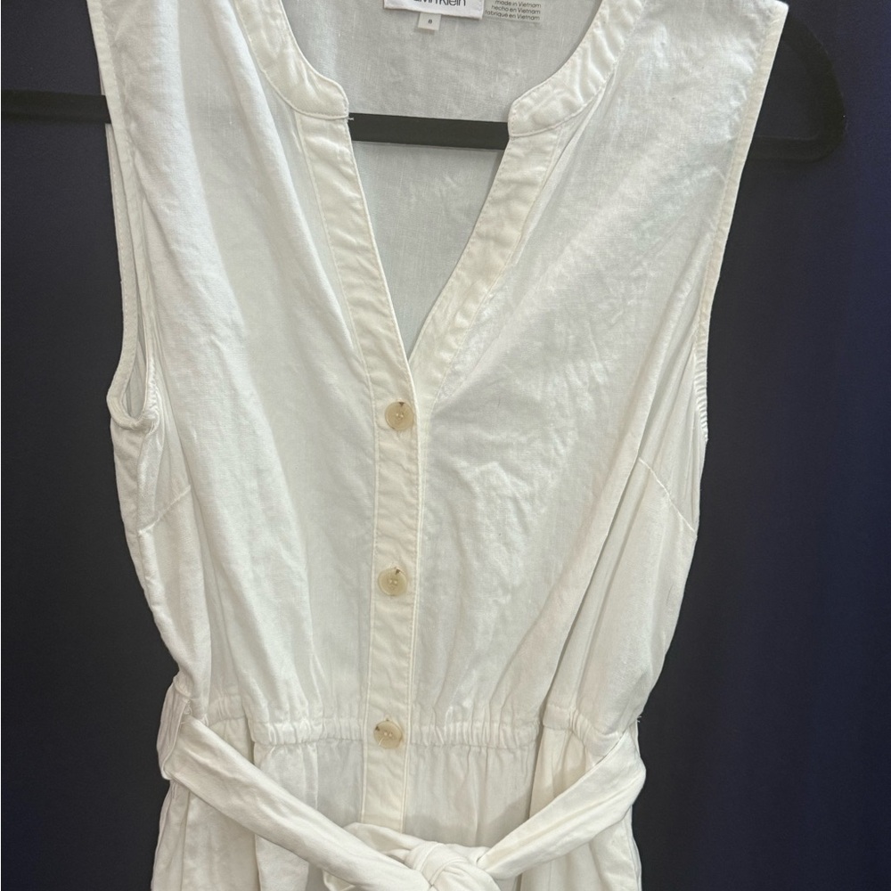 Calvin Klein White Linen Jumpsuit Sz 8 Tie Waist Resort Vacation Minimalist EUC